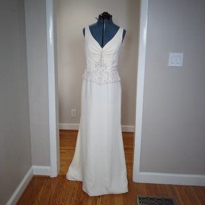 NEW! CLEARANCE! Amelie Wedding Size 16